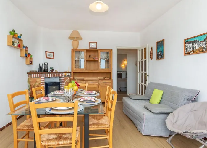Geranis By Interhome Apartmán *