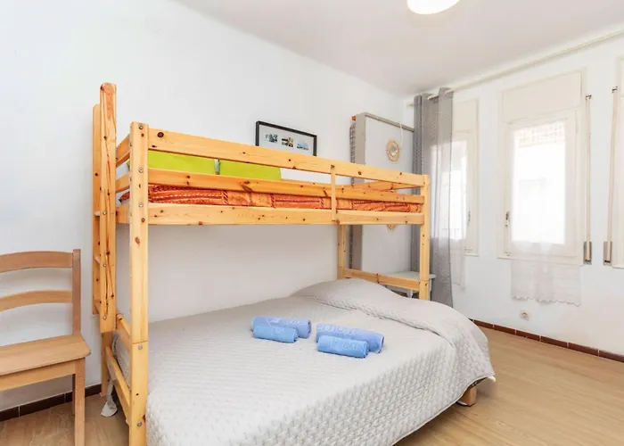 Geranis By Interhome * Llança