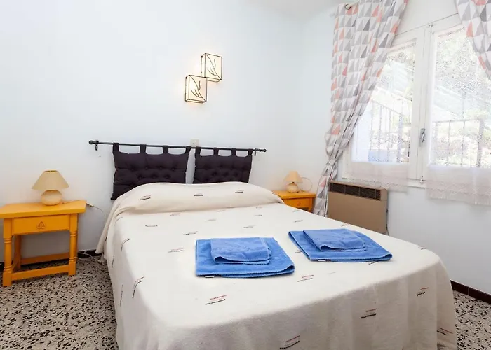 Geranis By Interhome Llança